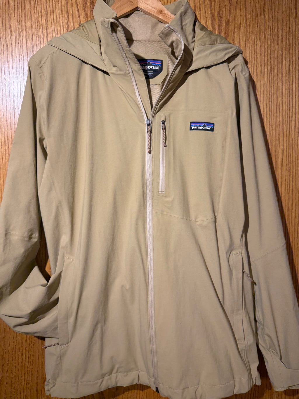 Patagonia Jacket Large Khaki/Tan