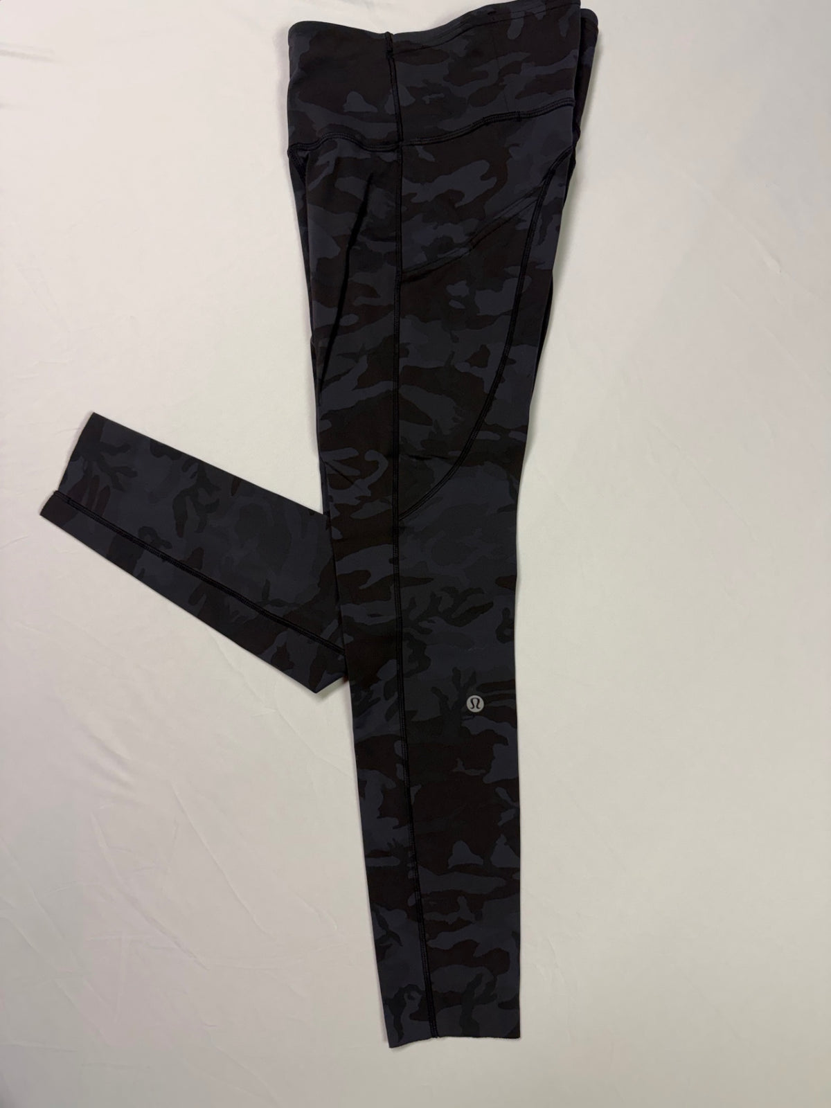 Lululemon Leggings 4 Black / Dark Gray Camouflage