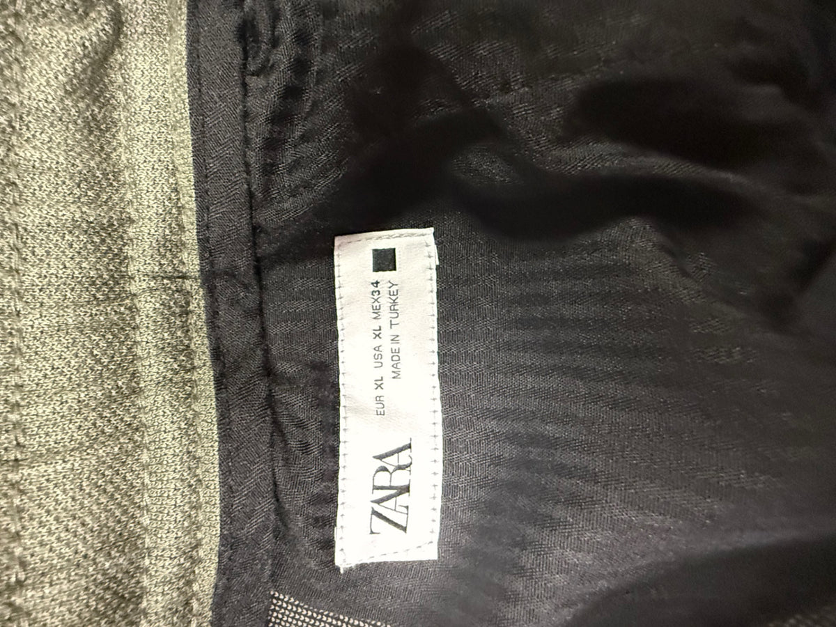 ZARA Shorts EU 34, XL Gray/Green