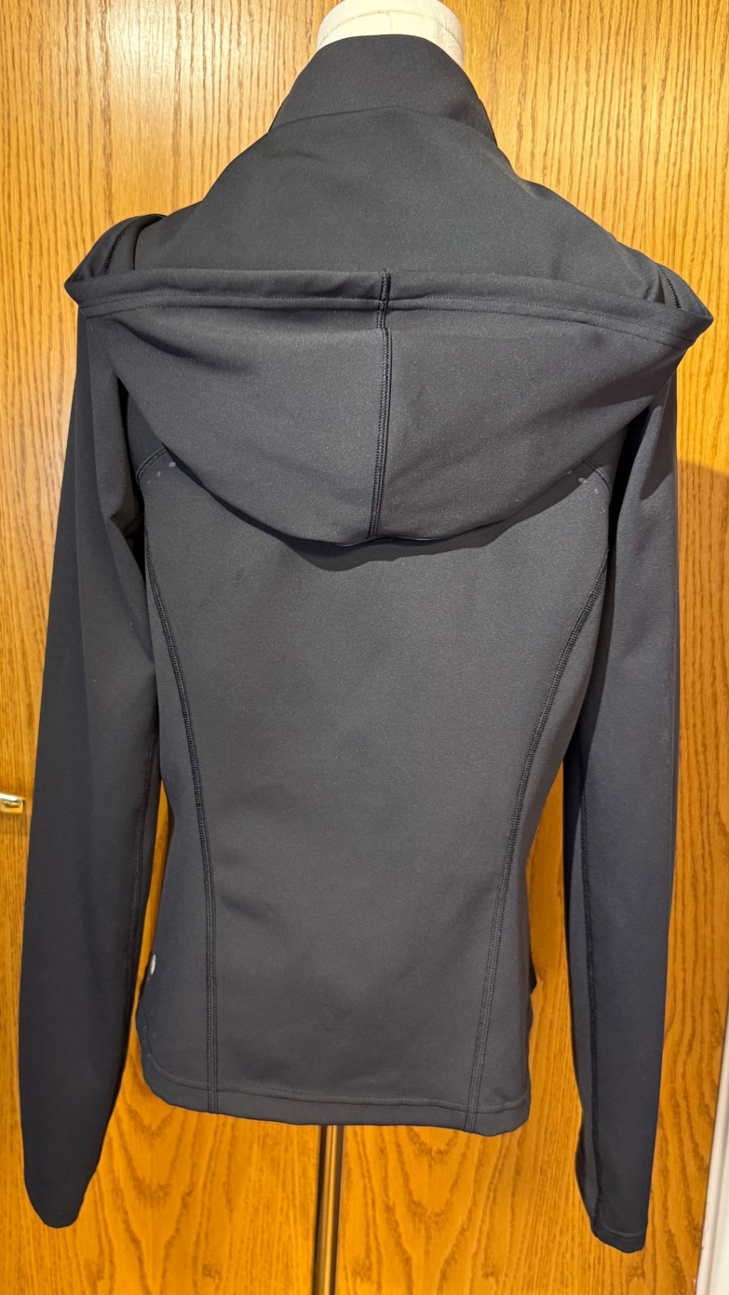 Lululemon Women’s Jackets/Outerware 12 Black